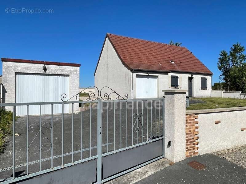 Maison à TERGNIER