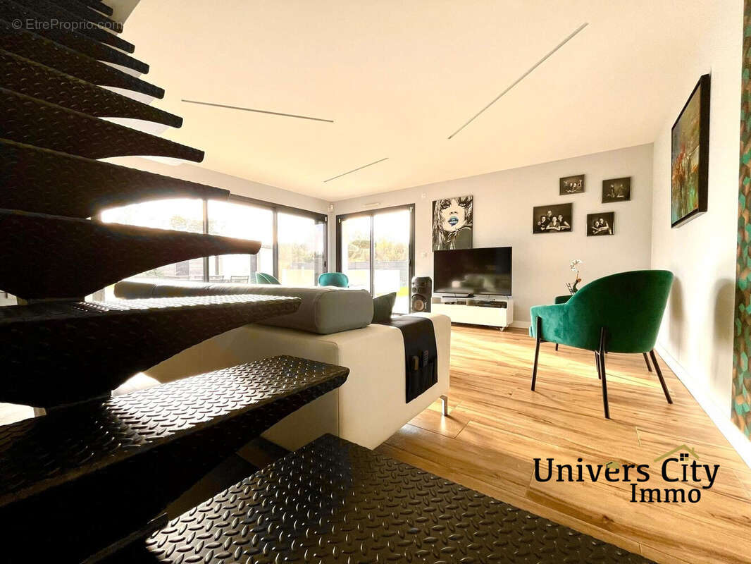 Maison à LE LION-D'ANGERS