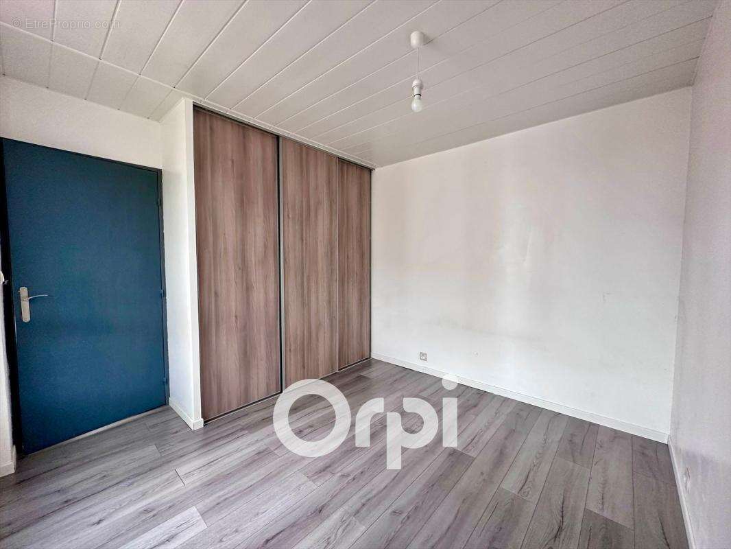 Appartement à SAINT-MARTIN-D&#039;HERES