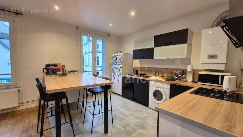 Appartement à vendre - 3 pièces avec Terrasse, Stationnement et Local de rangement à ETAMPES (91) - photo 5