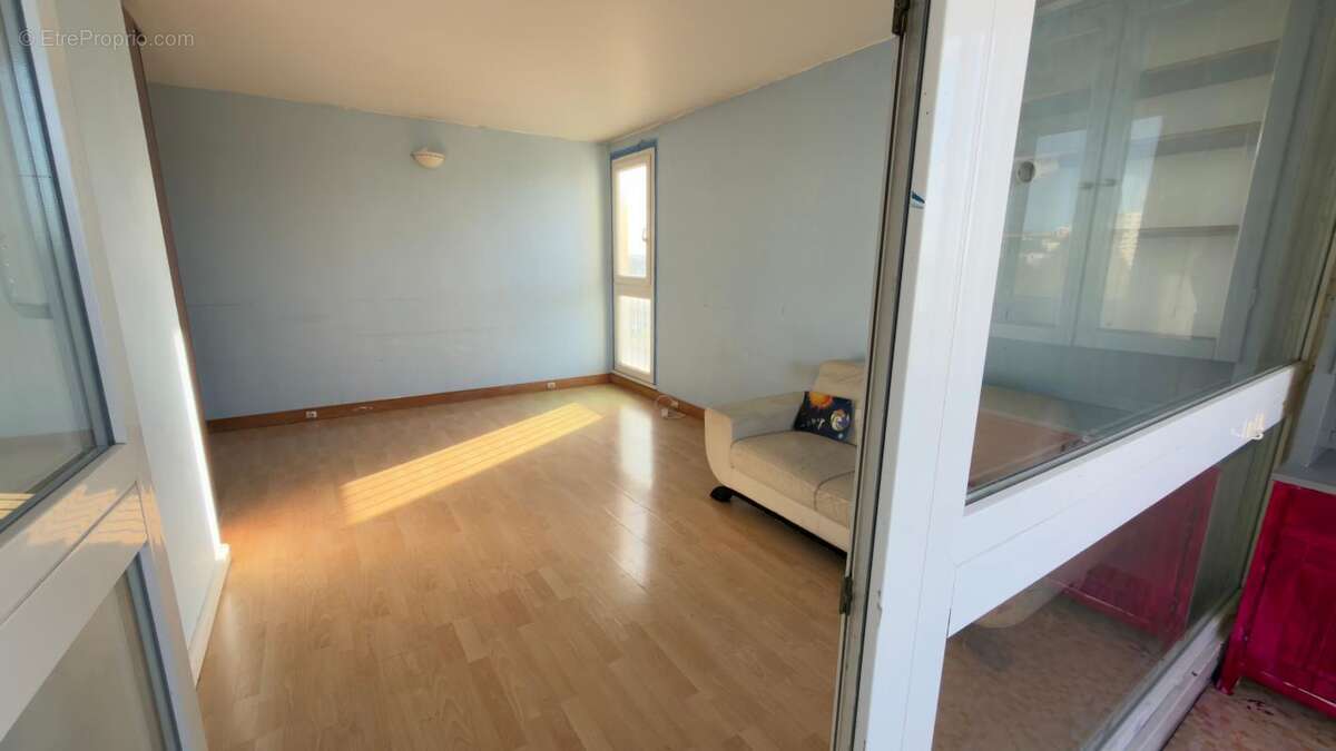 Appartement à NEUILLY-PLAISANCE