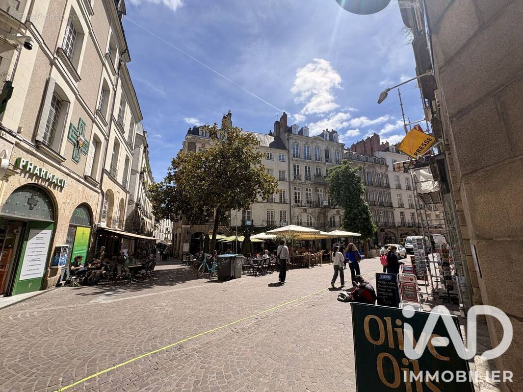 Photo 1 - Commerce à NANTES