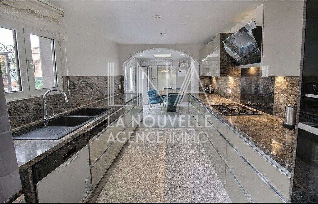 Coup de cœur ! Maison 6 pièces entièrement rénovée avec jardin, terrasse et garage - photo 3