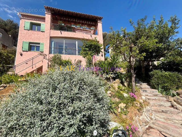 Maison à SAINT-MANDRIER-SUR-MER