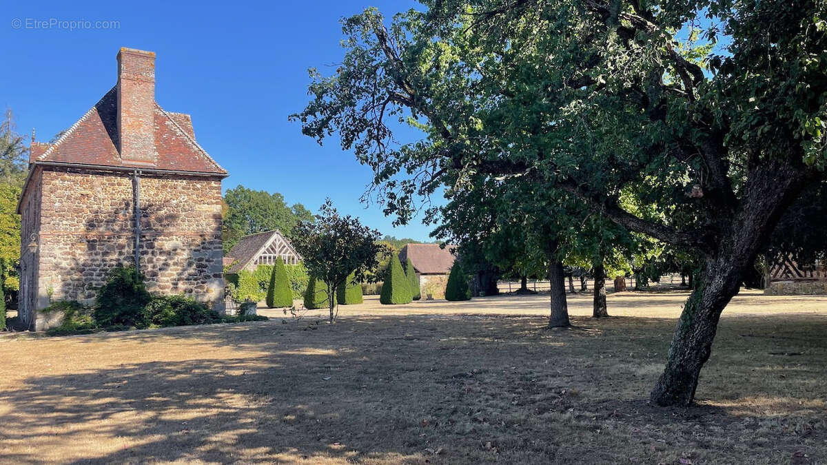 Domaine d'exception avec propriete de caractere - photo 35