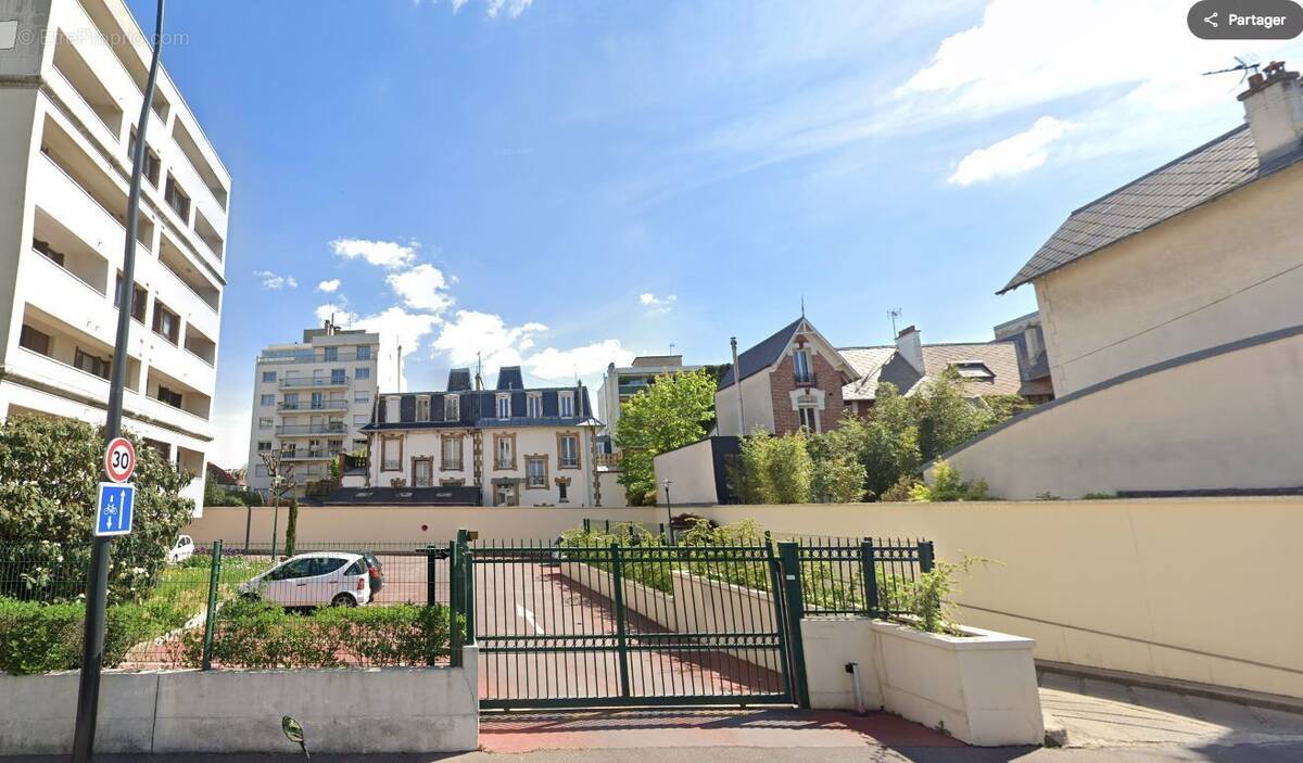 Parking à BOIS-COLOMBES