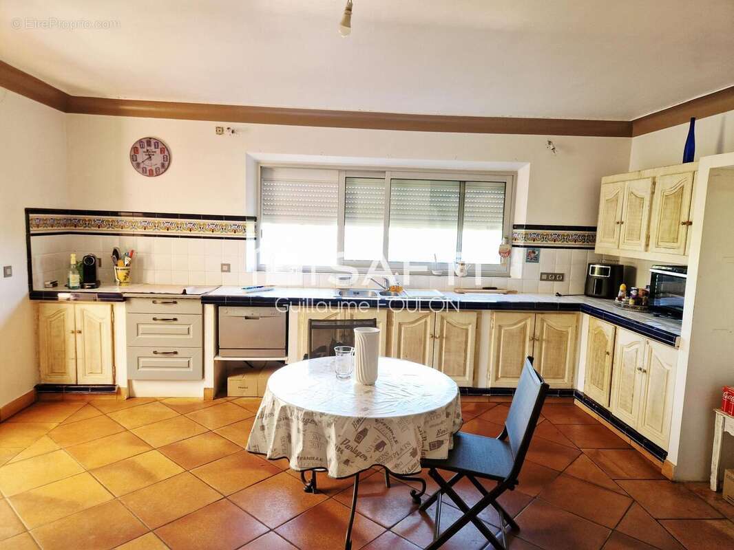 Maison 192 m² à Roussillon  - photo 5
