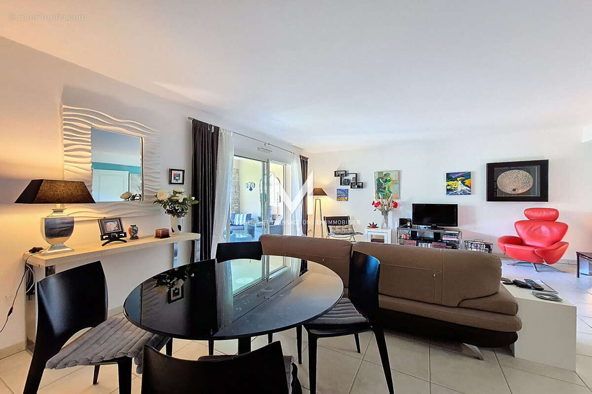 Maison 89 m² à Plan-De-La-Tour  - photo 4