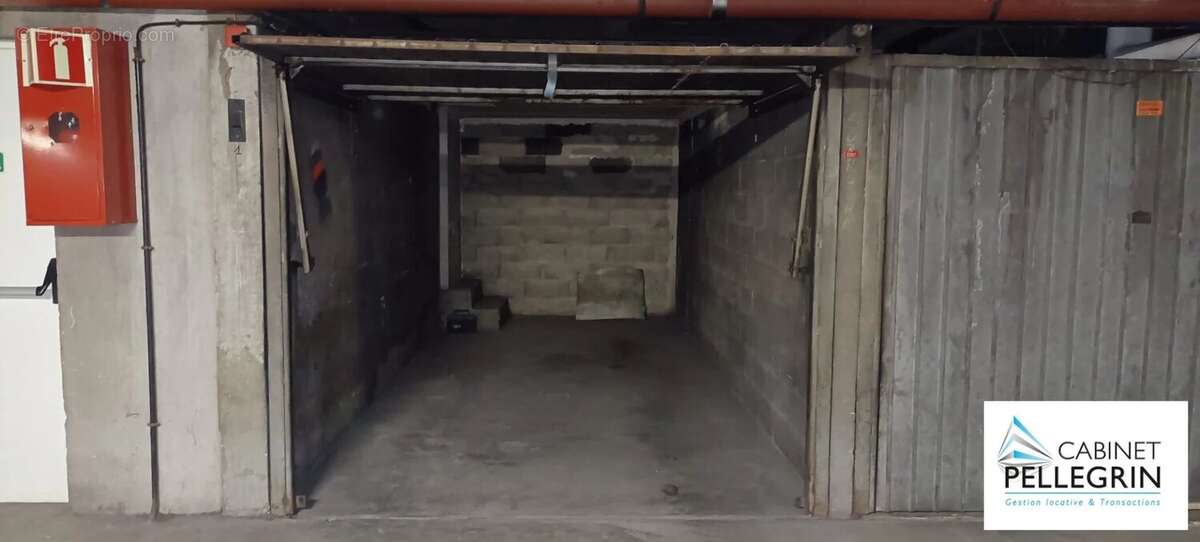 Parking à MARSEILLE-6E