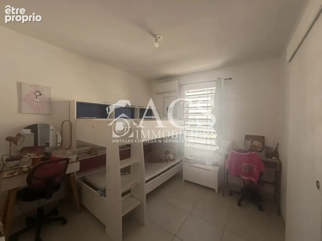 Appartement de type F3 en rez-de-chaussée - Secteur Didier - Fort-de-France - photo 6