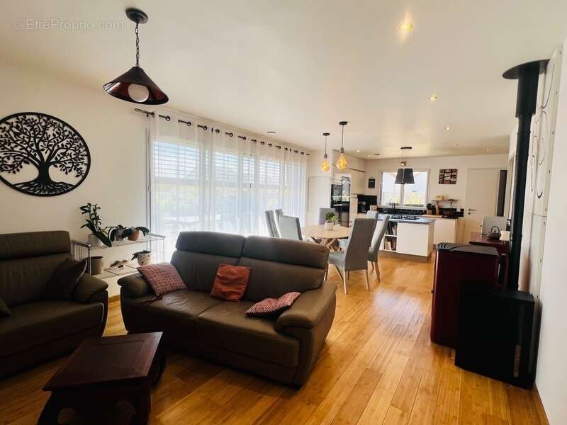 Maison à CHATELLERAULT