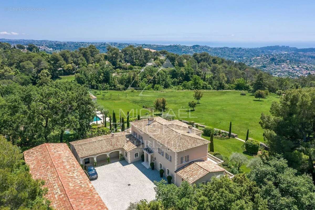 Maison à LA COLLE-SUR-LOUP