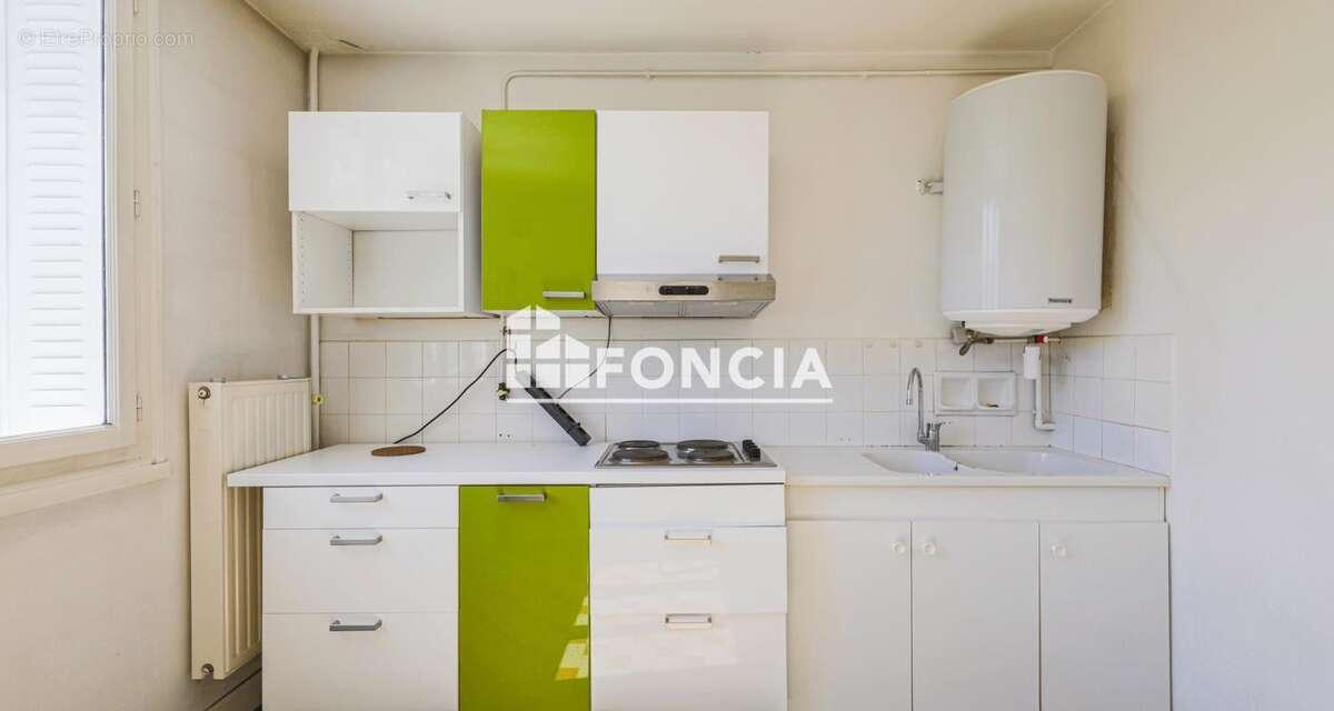 Appartement à SAINT-MARTIN-D'HERES