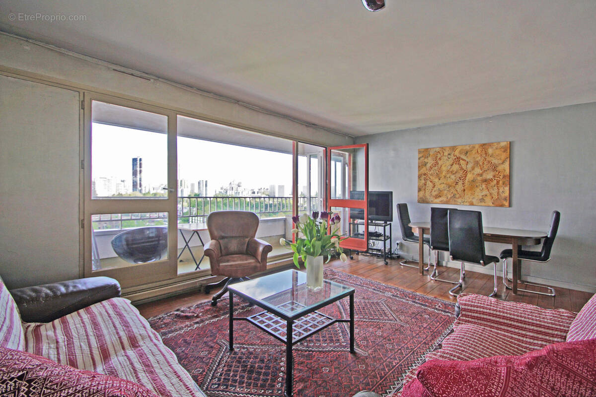 Appartement à NANTERRE