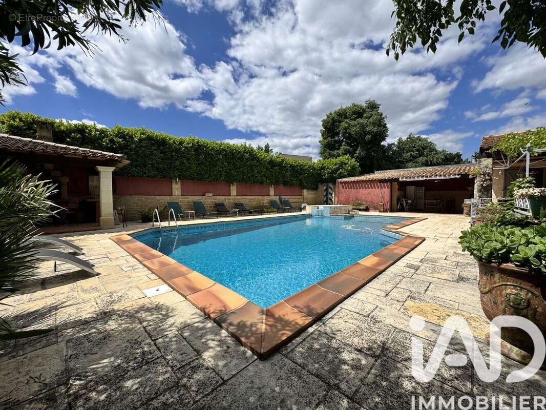 Maison 190 m² à Sernhac  - photo 3