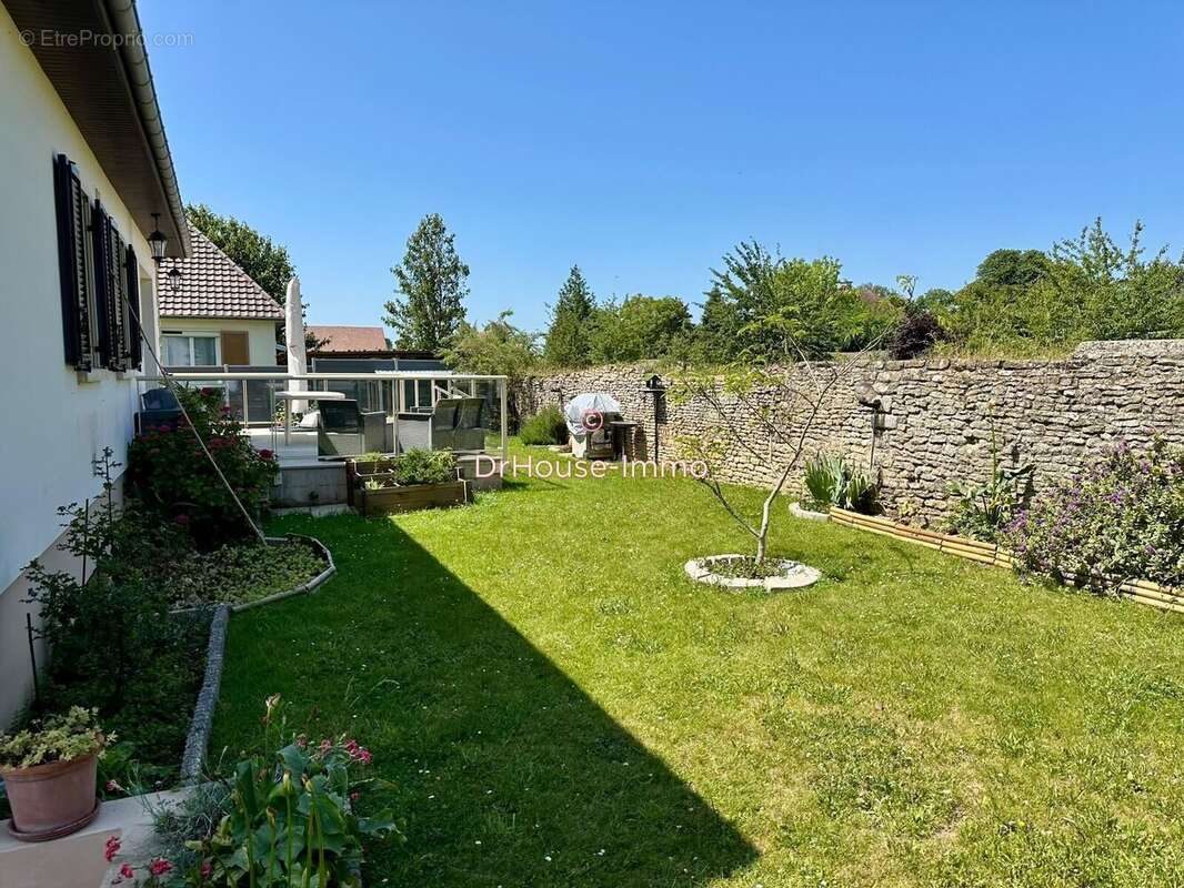 Maison à DOUVRES-LA-DELIVRANDE