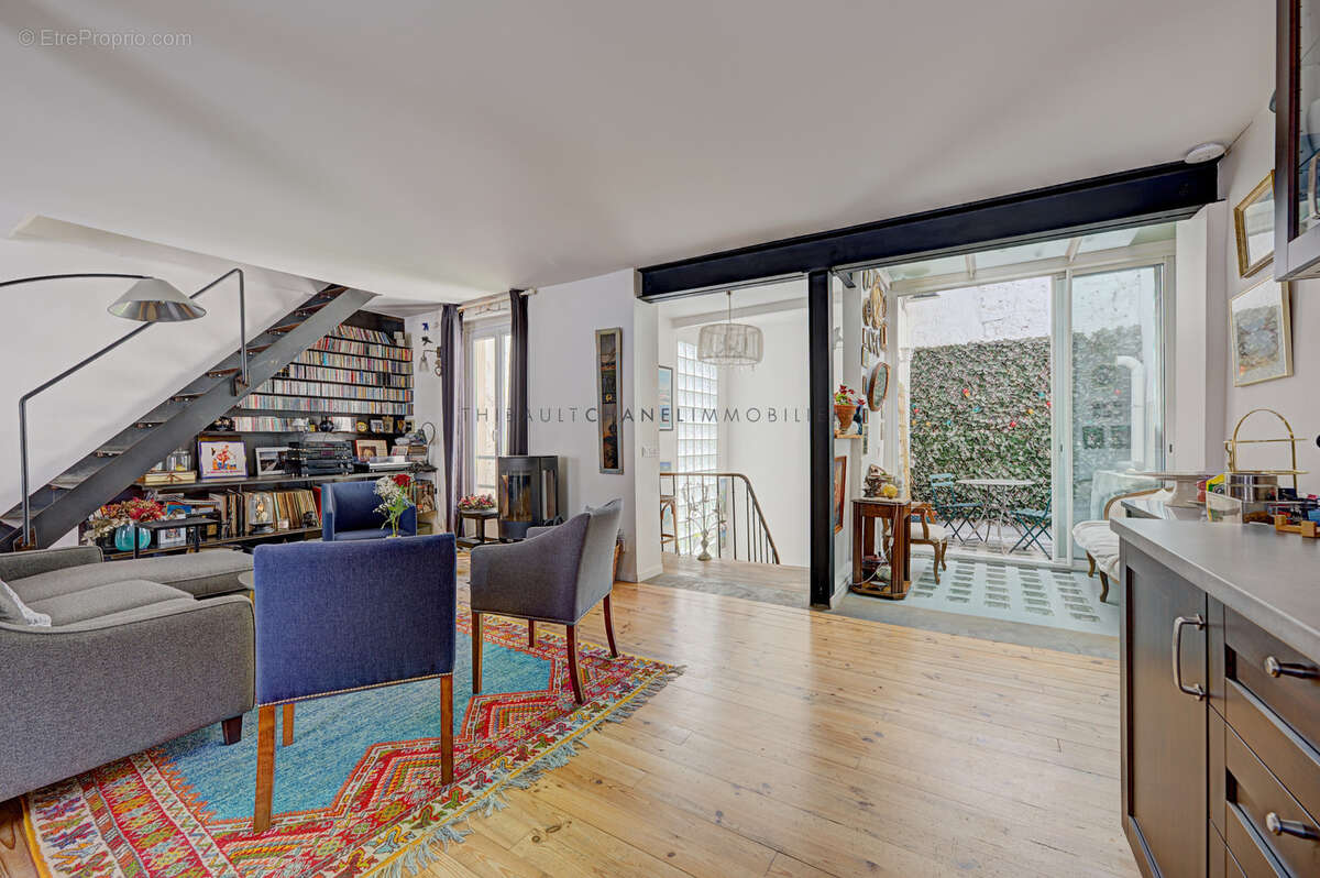 Maison à PARIS-11E