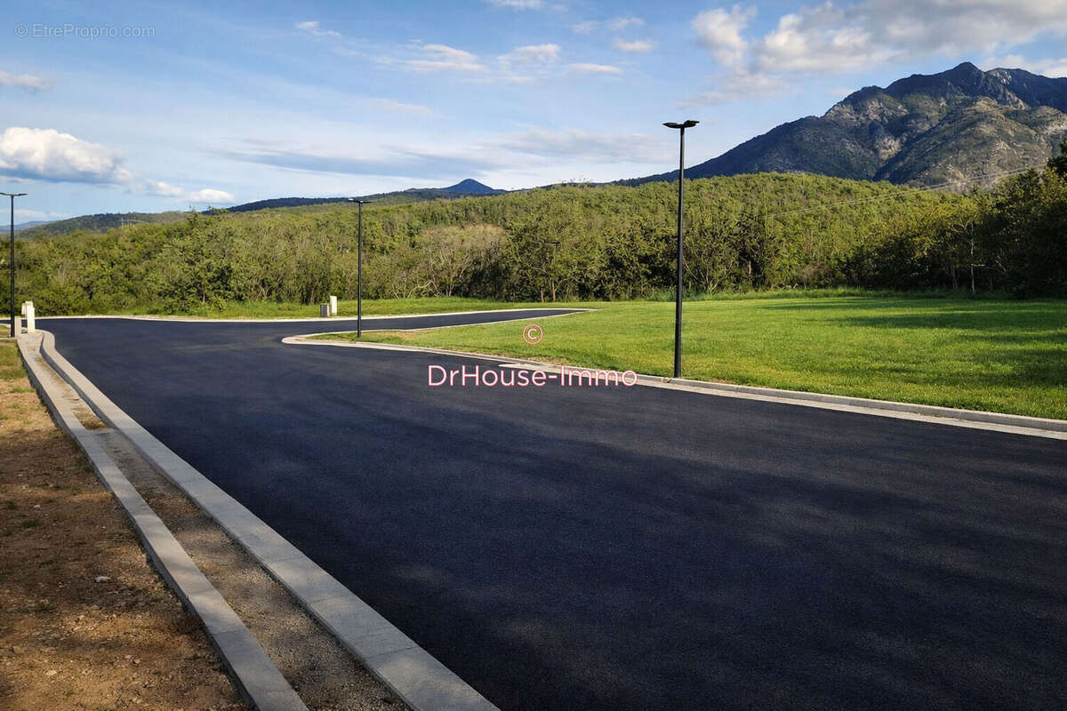 Terrain à RIA-SIRACH