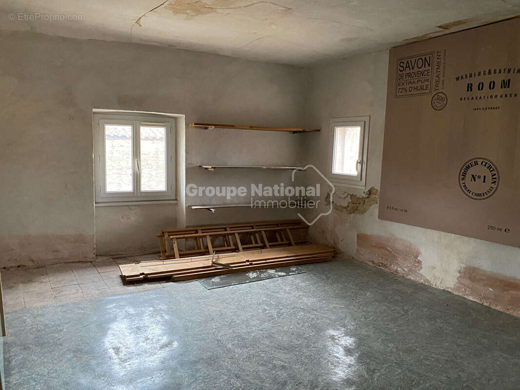Maison de ville avec fort potentiel - photo 16