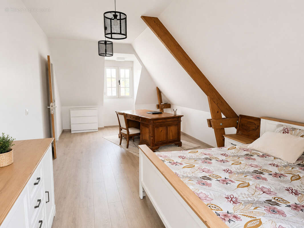 Maison à ESCHES