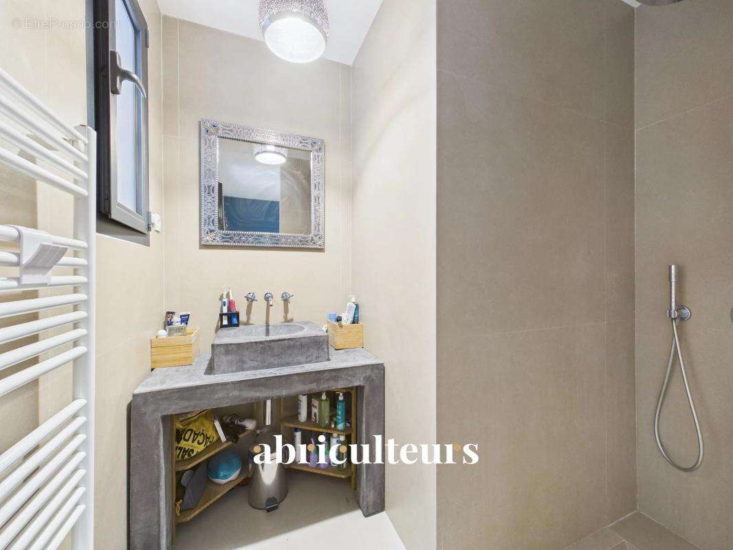 Maison à SAINT-MAUR-DES-FOSSES