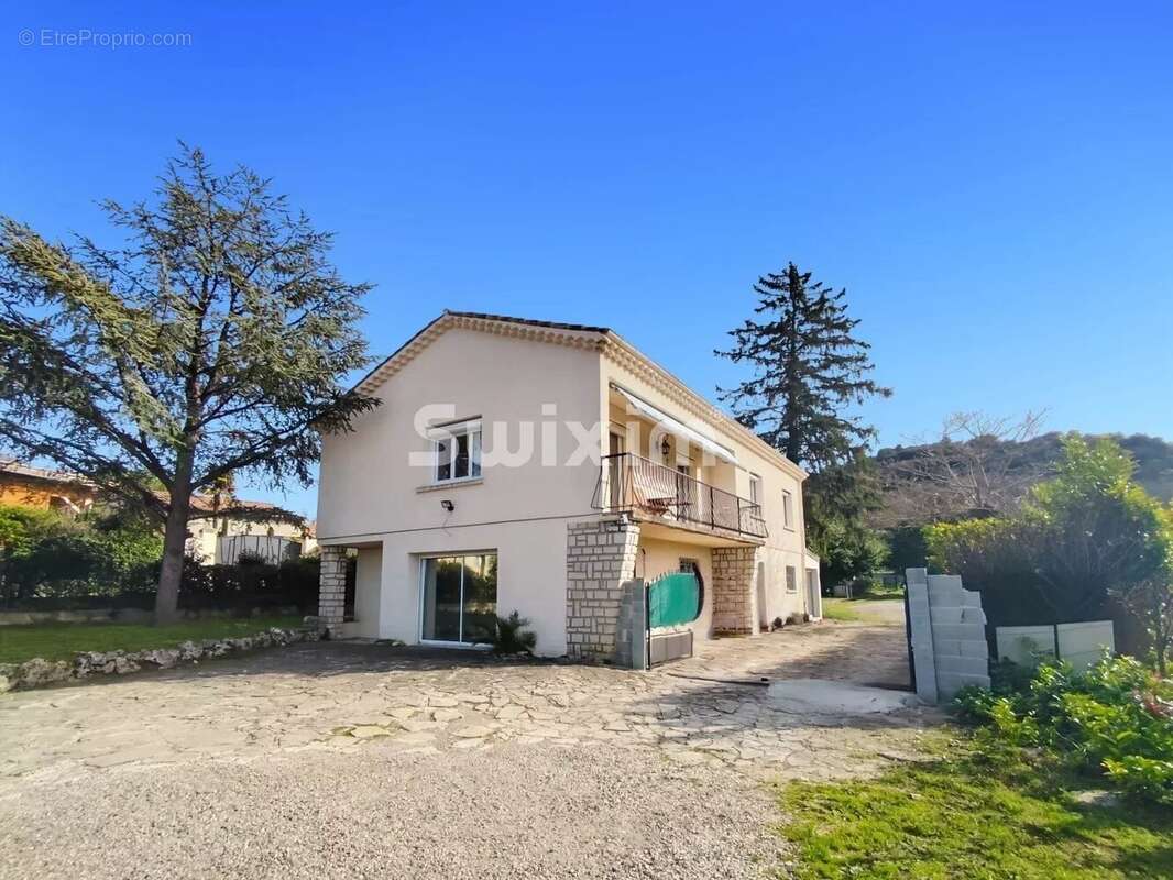 Maison à CHATEAUNEUF-DU-RHONE