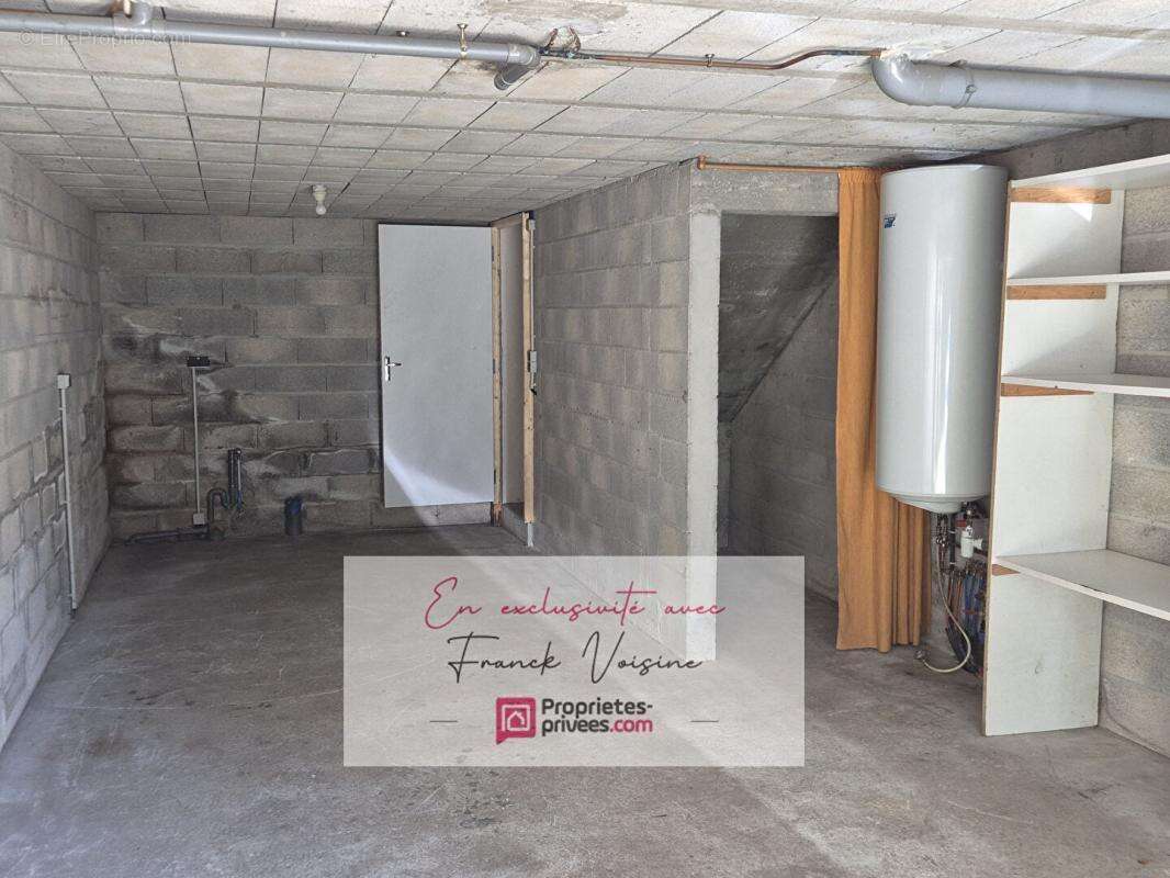 Maison à LES HERBIERS