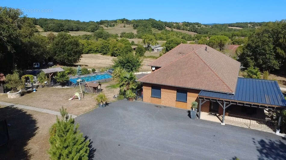 Maison à MONTAMEL