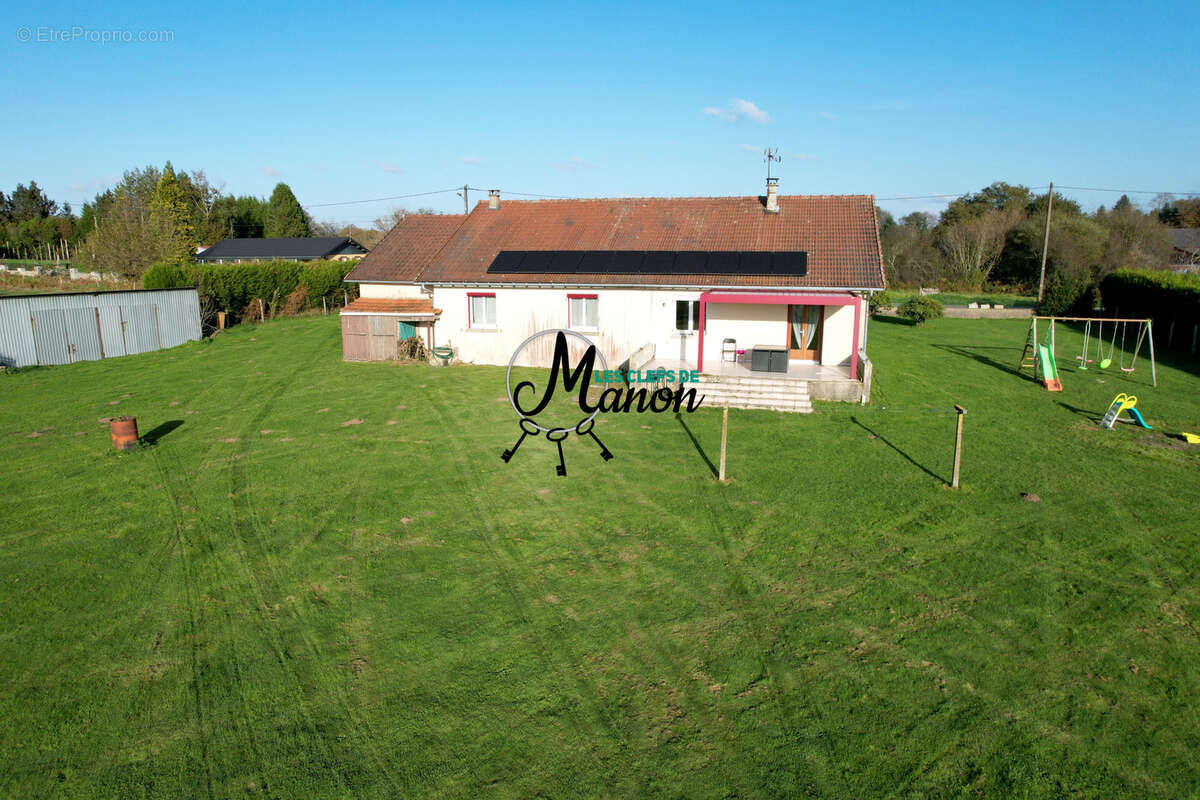 Maison à SAINT-LEGER-LA-MONTAGNE