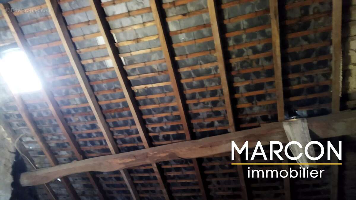 Maison à SAINT-VAURY