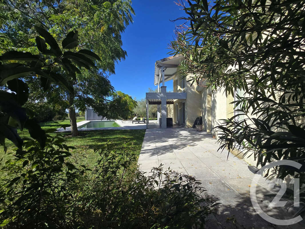 Maison à CARBONNE