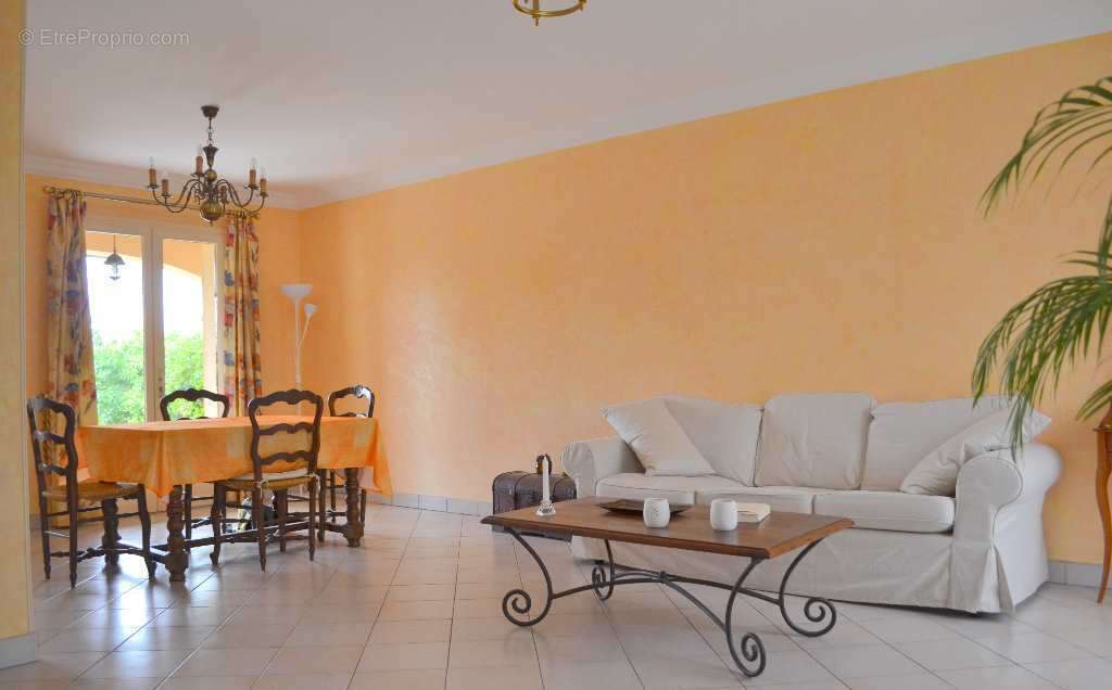 Maison à CHATELLERAULT