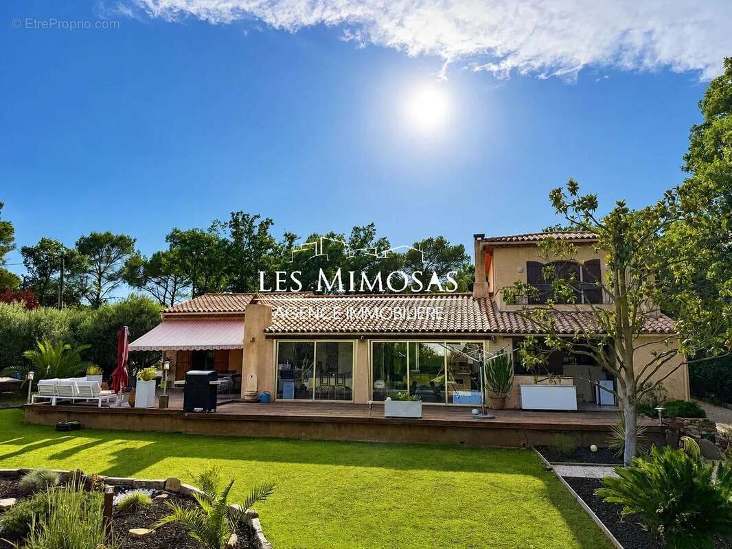 Maison à FREJUS