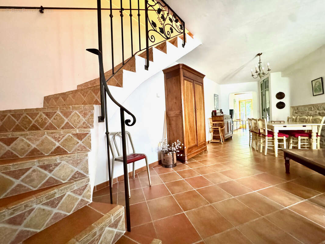 Maison à VAISON-LA-ROMAINE