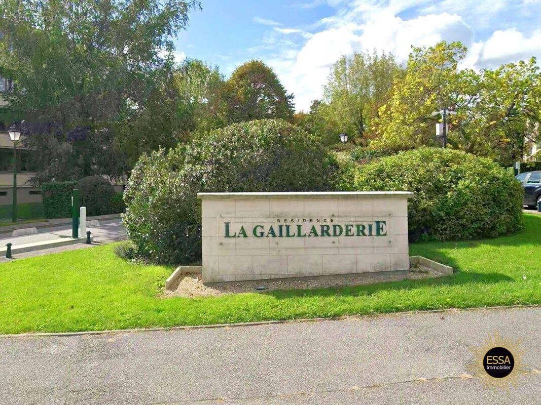 Appartement à NOISY-LE-ROI