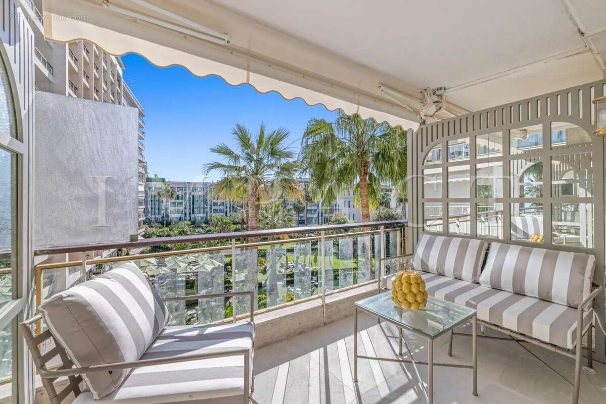 Appartement à CANNES