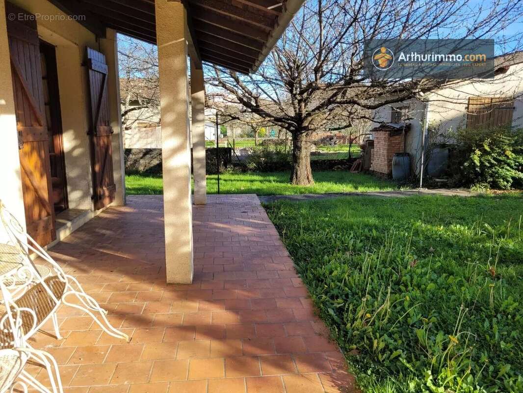 Maison à SAINTE-COLOMBE-SUR-L&#039;HERS