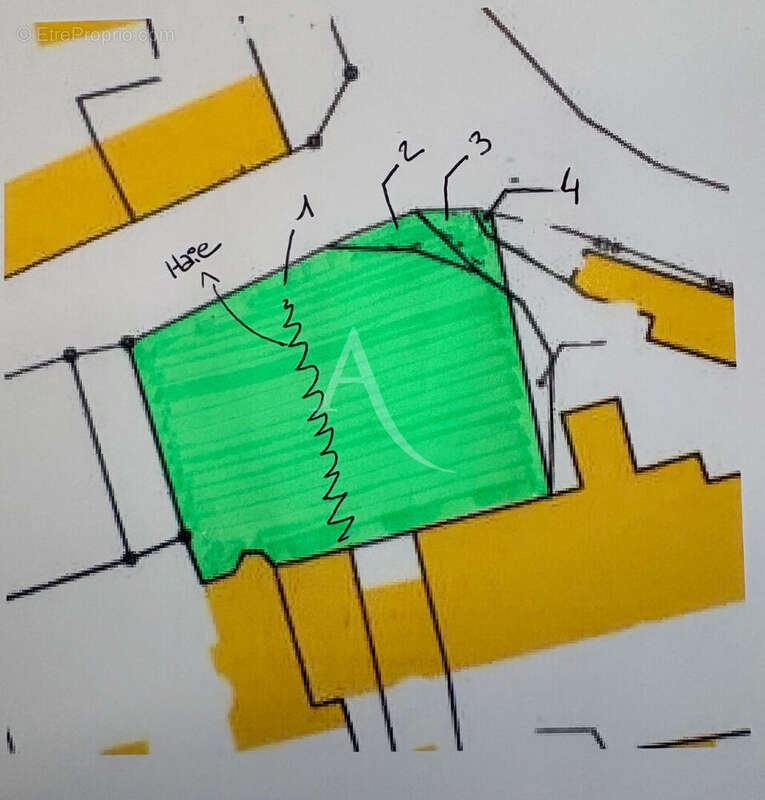 Terrain à ISSE
