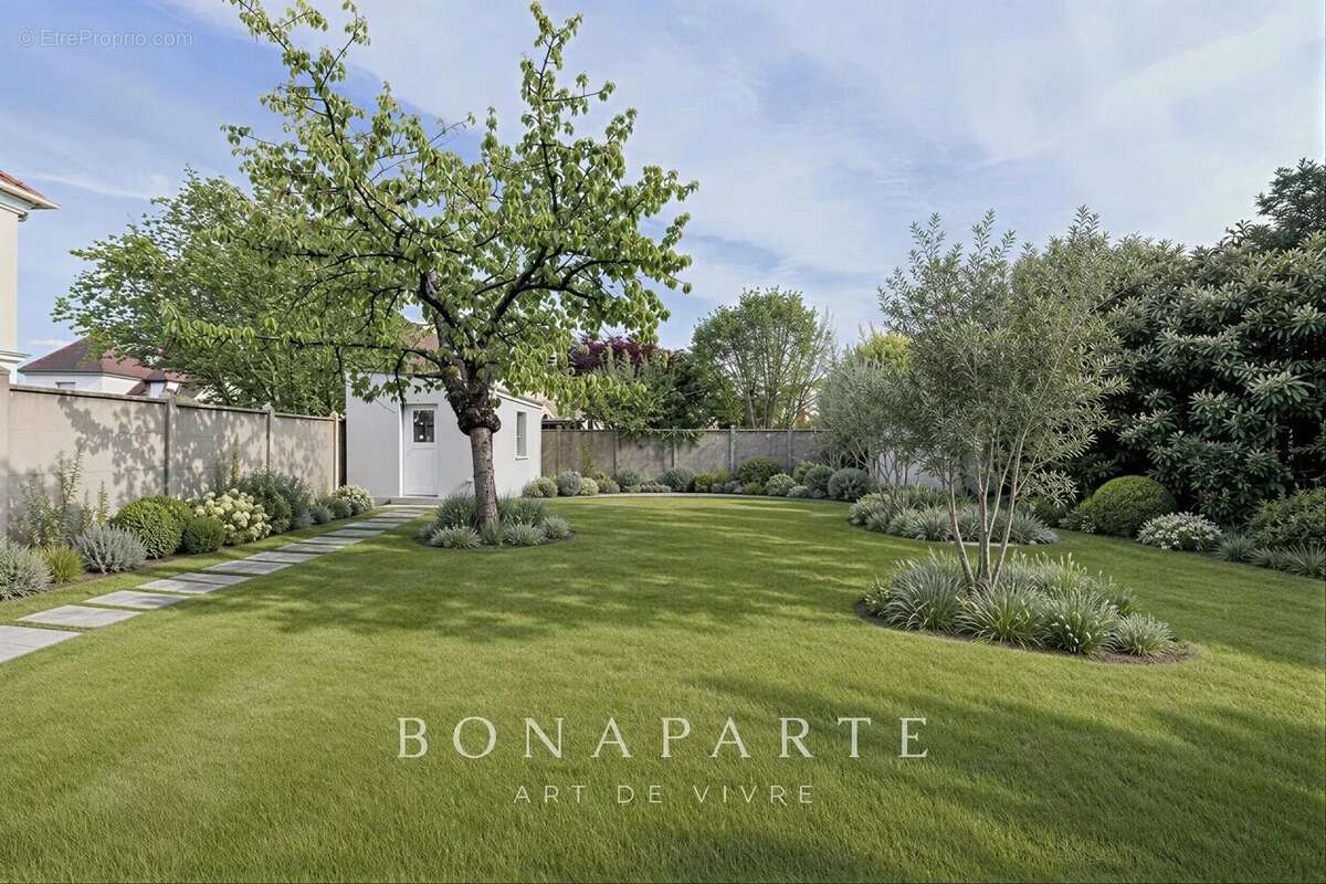 ANTONY centre – Maison récente de 230 m² avec ascenseur, piscine 8x4 et dépendances sur terrain de 1 150 m² - photo 29