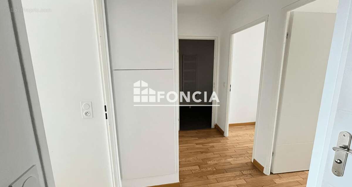 Appartement à THIAIS