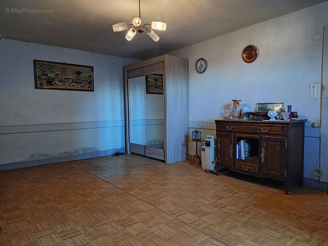 Maison à PORCIEU-AMBLAGNIEU