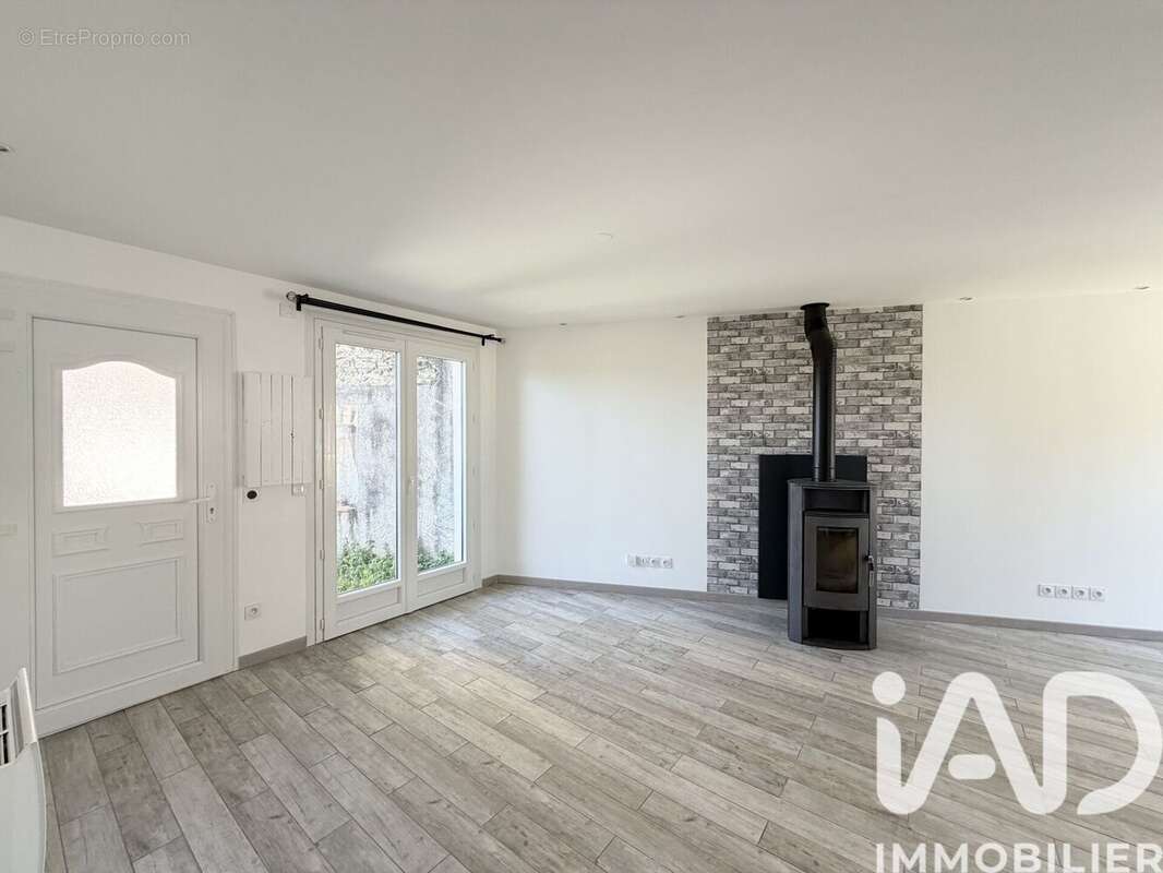 Appartement 56 m² à Cheptainville  - photo 3