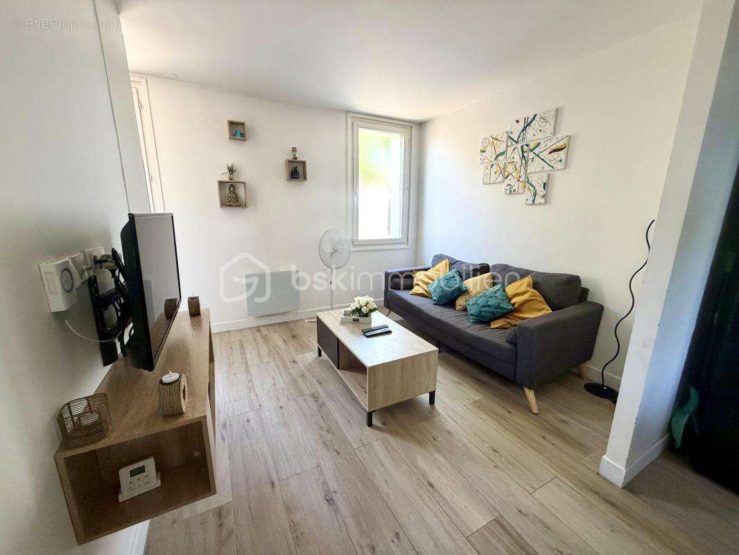 Maison divisée 110m2 – Lot arrière – T4 + T2 en duplex avec dépendance - photo 10