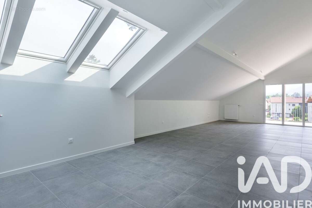 Appartement 111 m² à Vif  - photo 5
