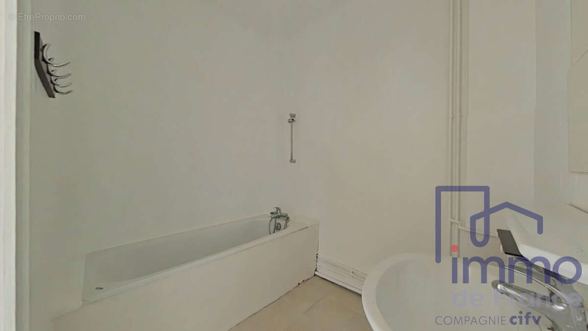 Appartement à SAINT-ETIENNE