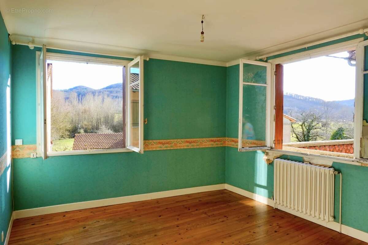 Maison à LE MAS-D'AZIL