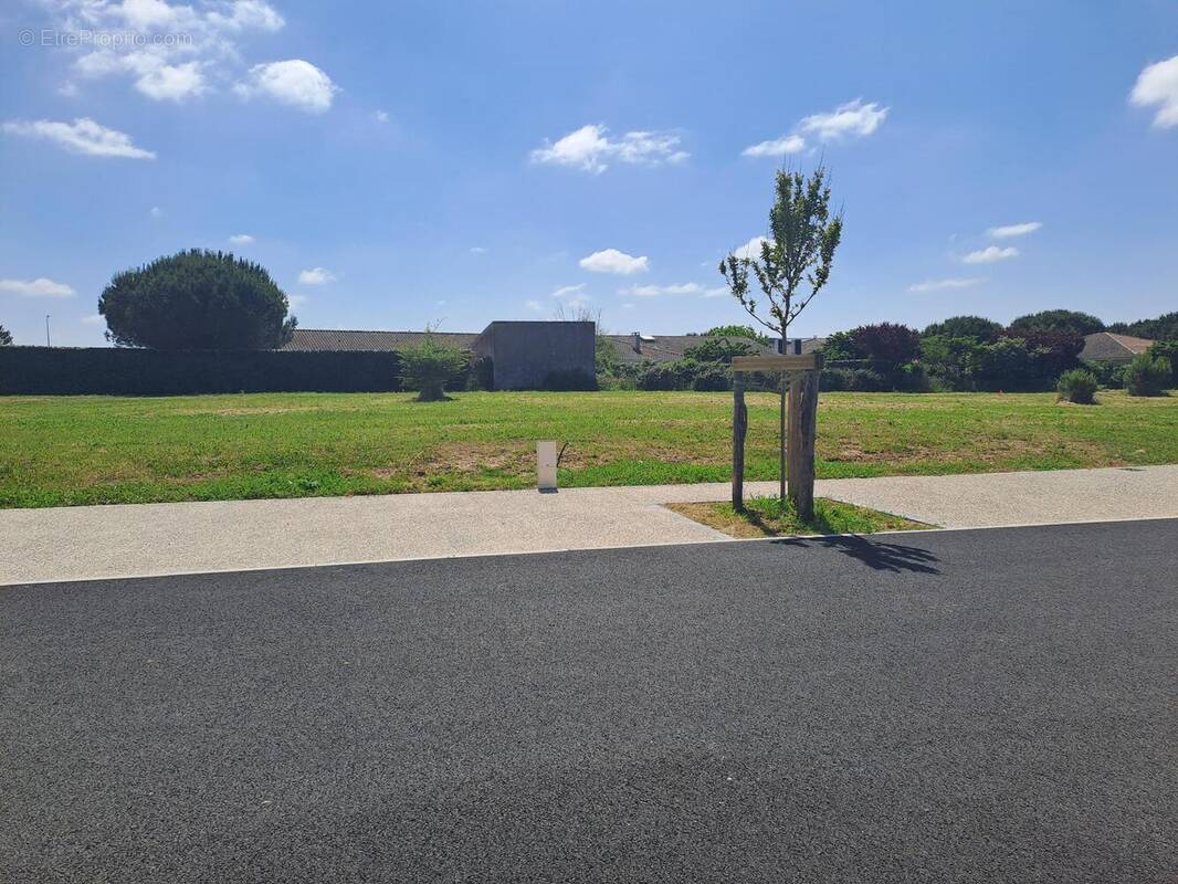 Terrain à LA ROCHELLE