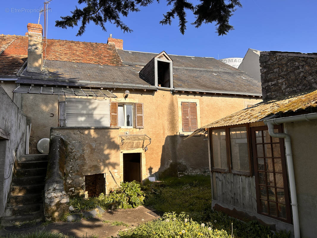 Maison à SAINT-MARCEL