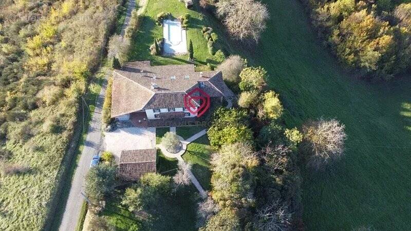 Maison à L'ISLE-EN-DODON