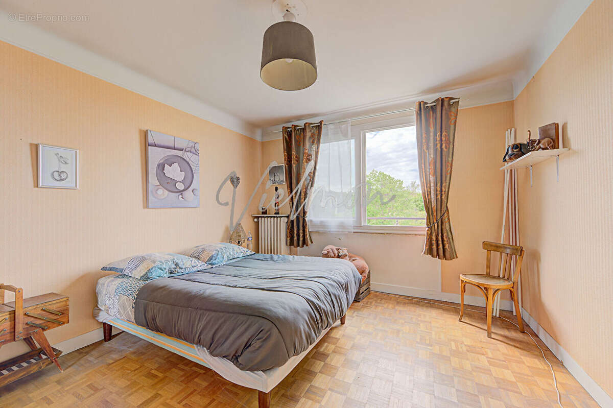 Maison spacieuse 8 pièces à vendre à Poissy - La Maladrerie - photo 10